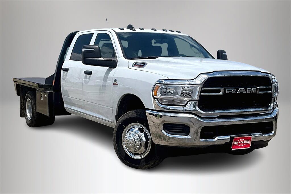 2024 RAM 3500 Tradesman Crew Cab LB 4WD