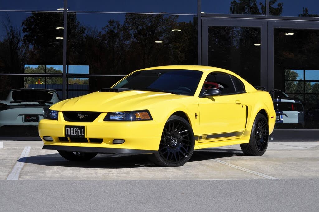 2003 Ford Mustang Mach 1 Coupe RWD