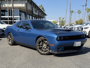 Dodge Challenger R/T Scat Pack RWD