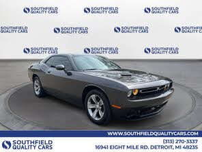 Dodge Challenger SXT RWD