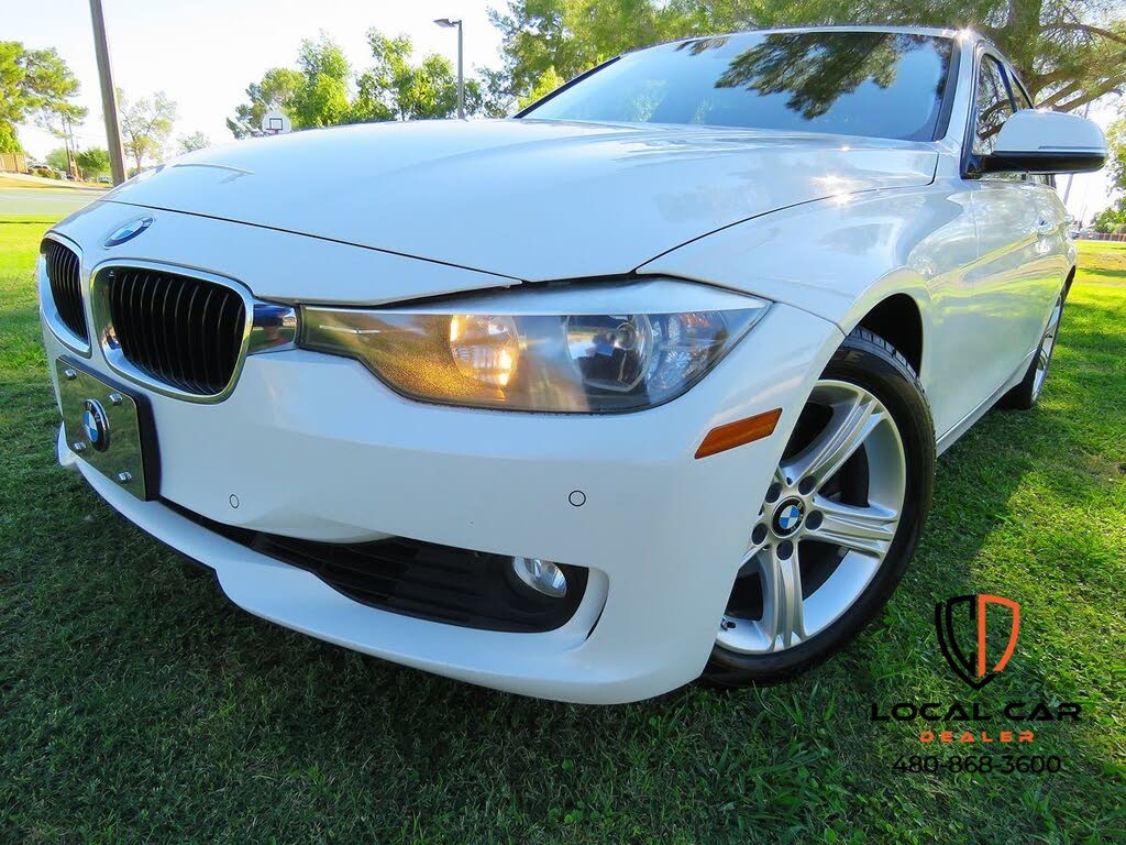 2015 BMW 3 Series 328i Sedan RWD