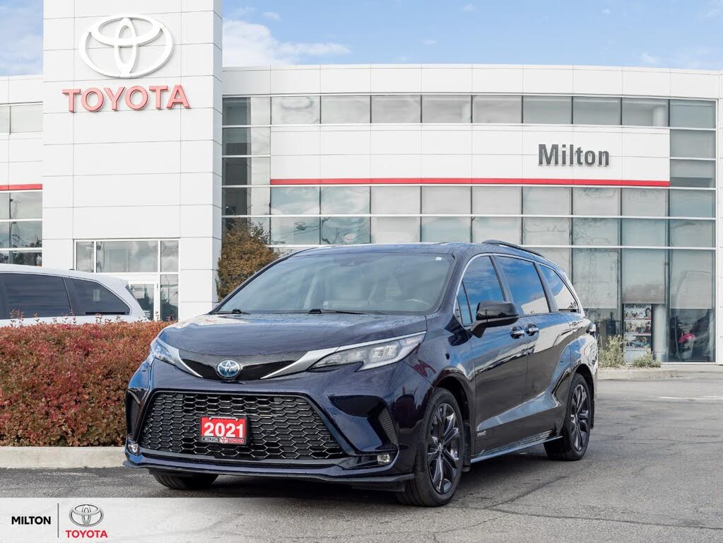 2021 Toyota Sienna XSE 7-Passenger FWD