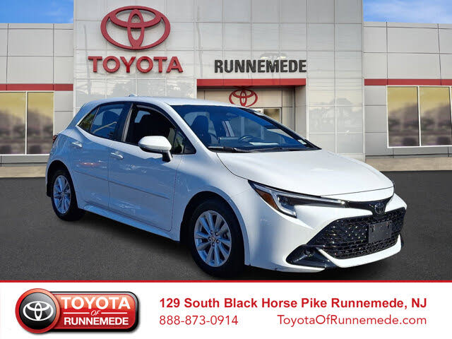 2023 Toyota Corolla Hatchback SE FWD