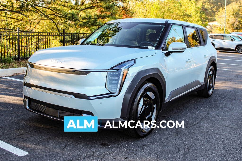 2024 Kia EV9 Light Long Range RWD
