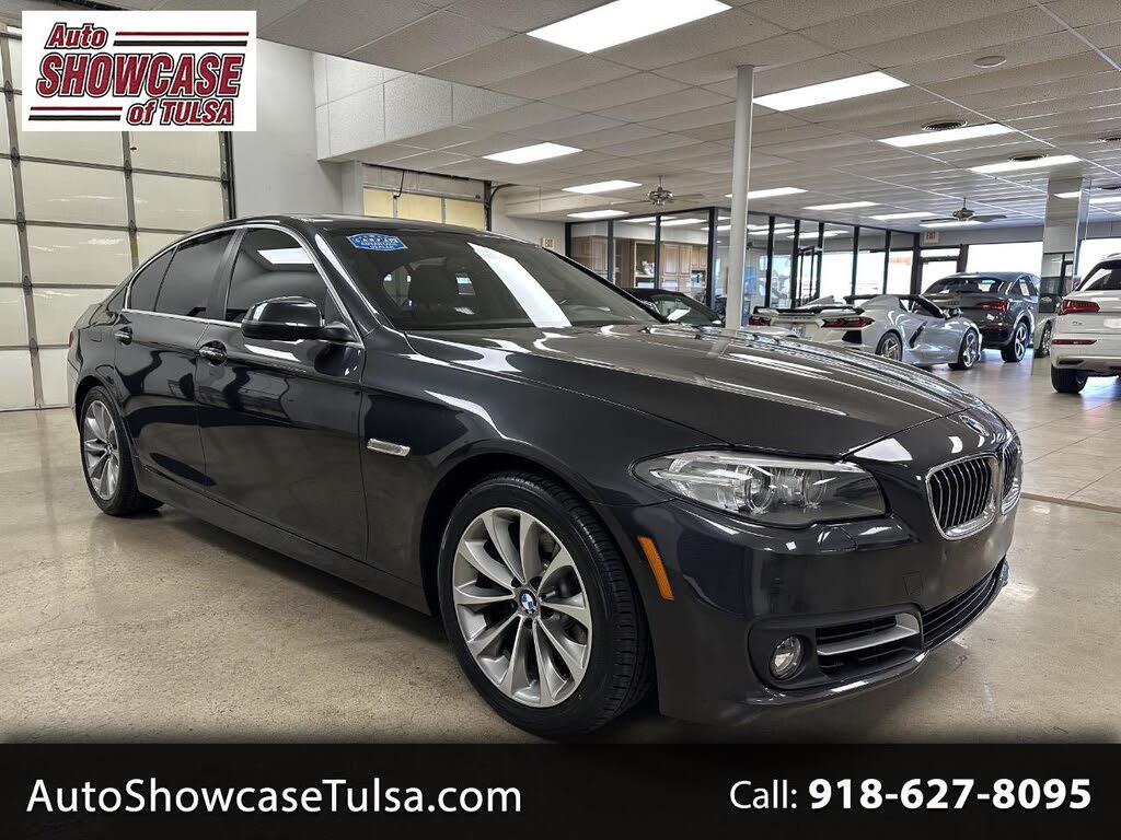 2016 BMW 5 Series 528i Sedan RWD