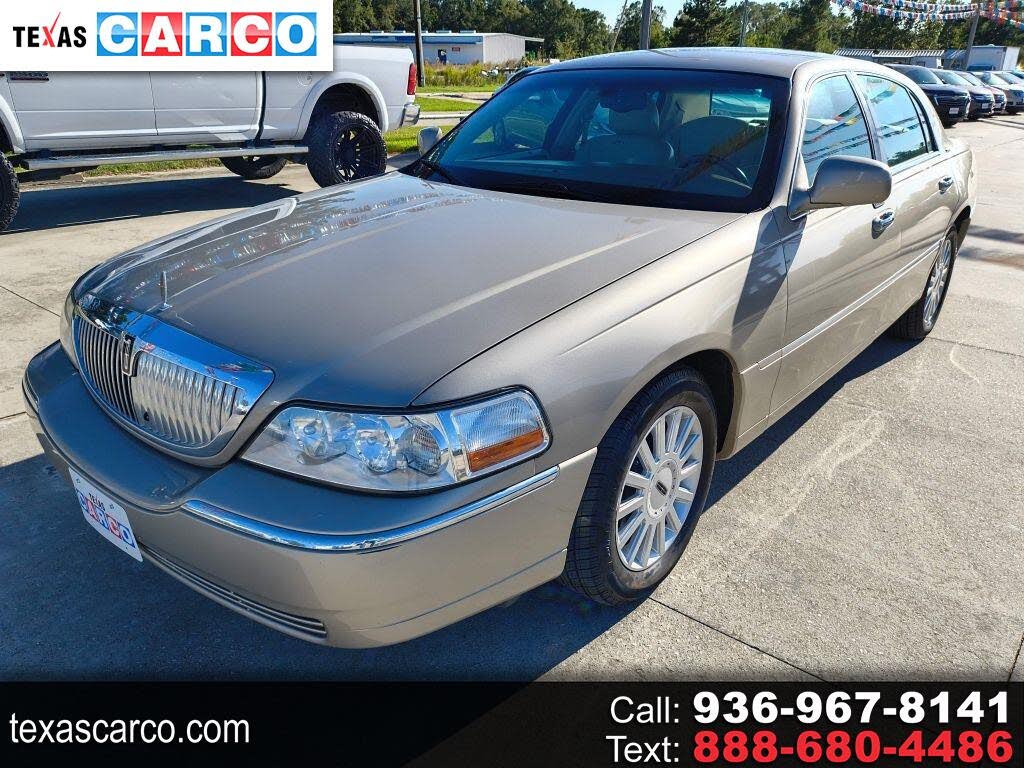 2005 Lincoln Town Car Signature