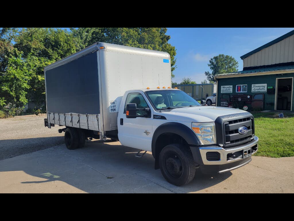2014 Ford F-550 Super Duty Chassis XL Regular Cab 201 DRW RWD