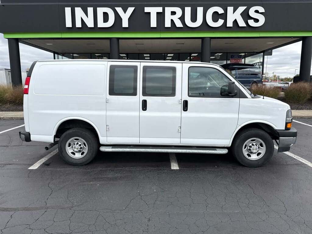 2024 Chevrolet Express Cargo 2500 RWD