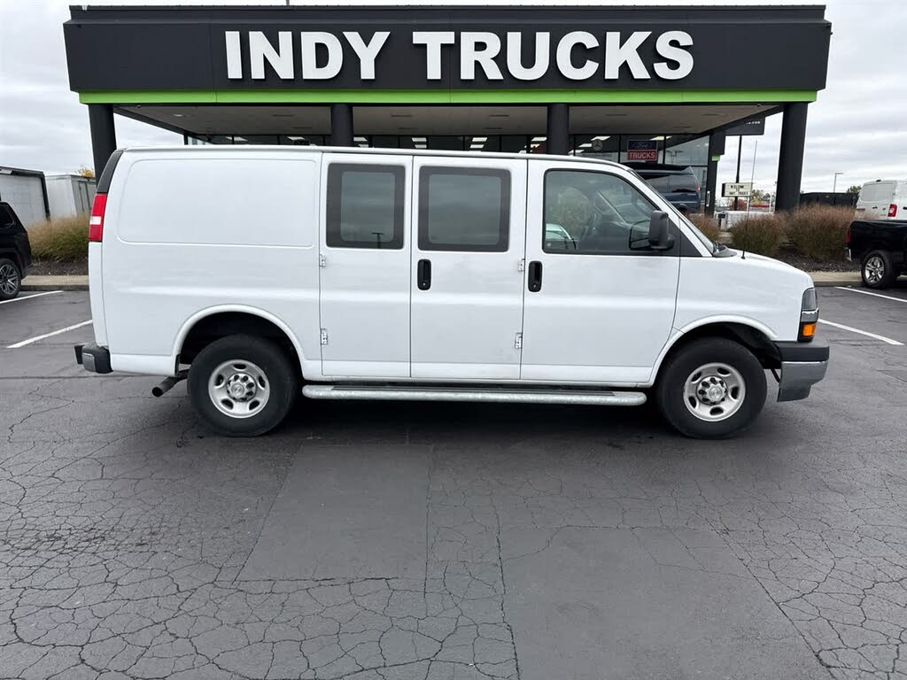 2024 Chevrolet Express Cargo 2500 RWD