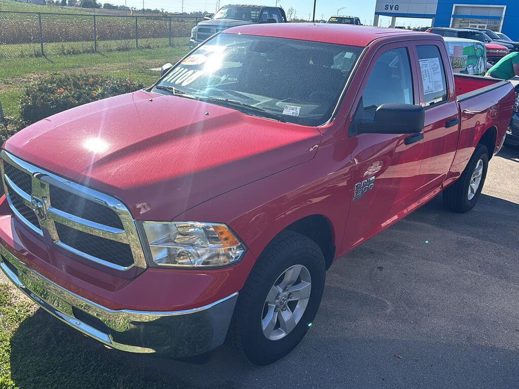 2024 RAM 1500 Classic SLT Quad Cab 4WD