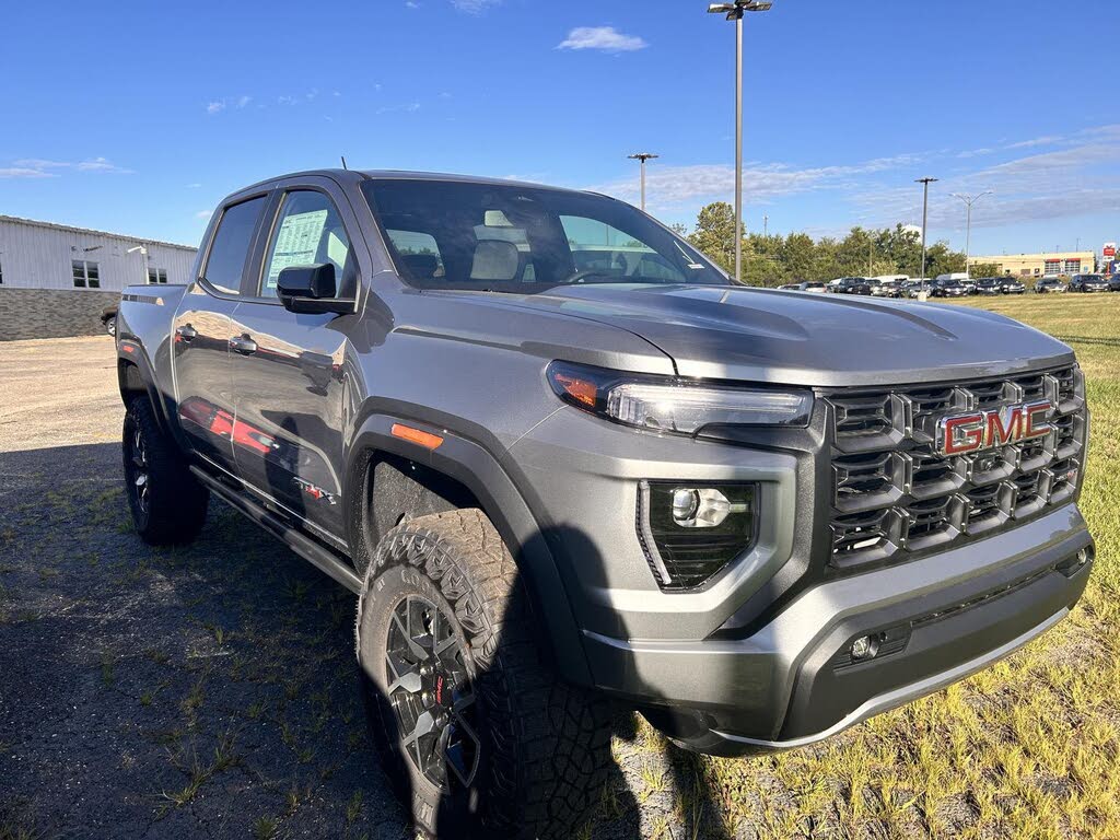 2025 GMC Canyon AT4 Crew Cab 4WD