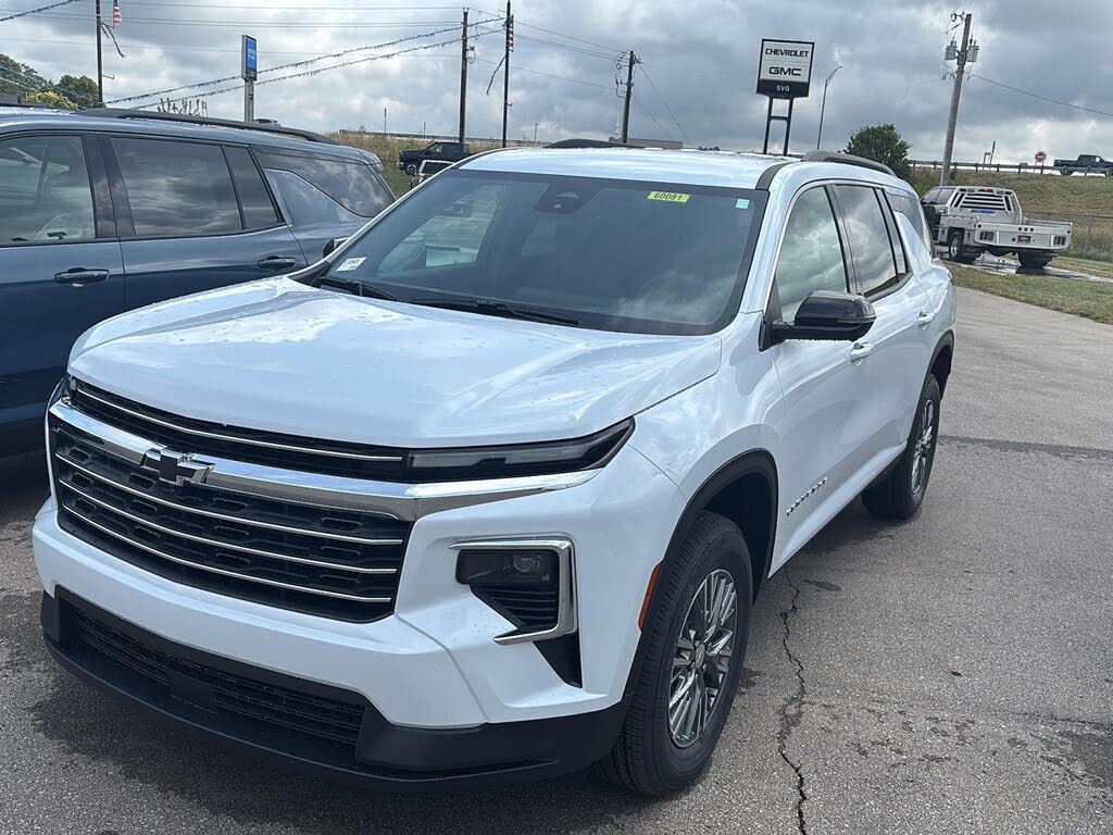 2026 Chevrolet Traverse LT FWD