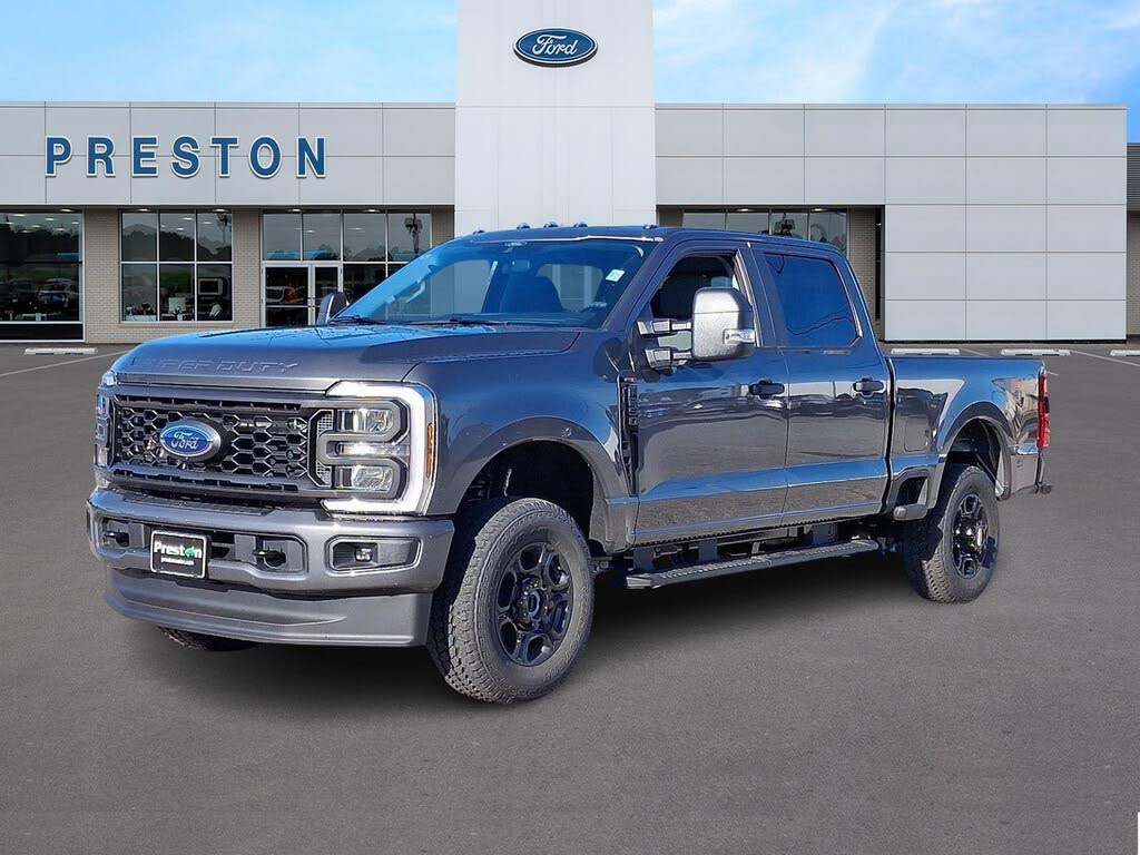 2026 Ford F-250 Super Duty XL Crew Cab 4WD