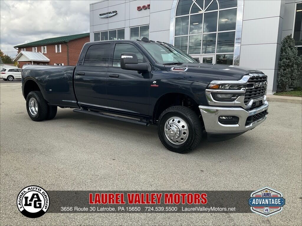 2026 RAM 3500 Tradesman Crew Cab LB DRW 4WD