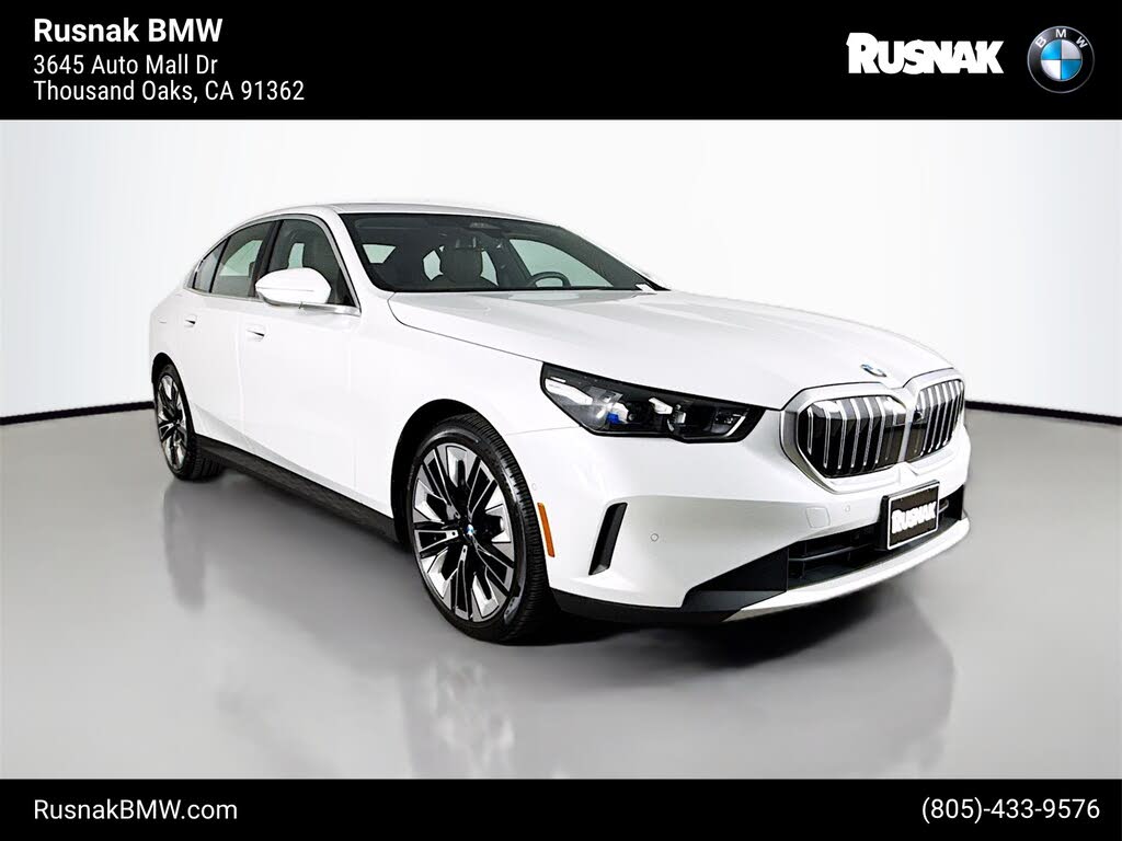 2025 BMW 5 Series 530i RWD