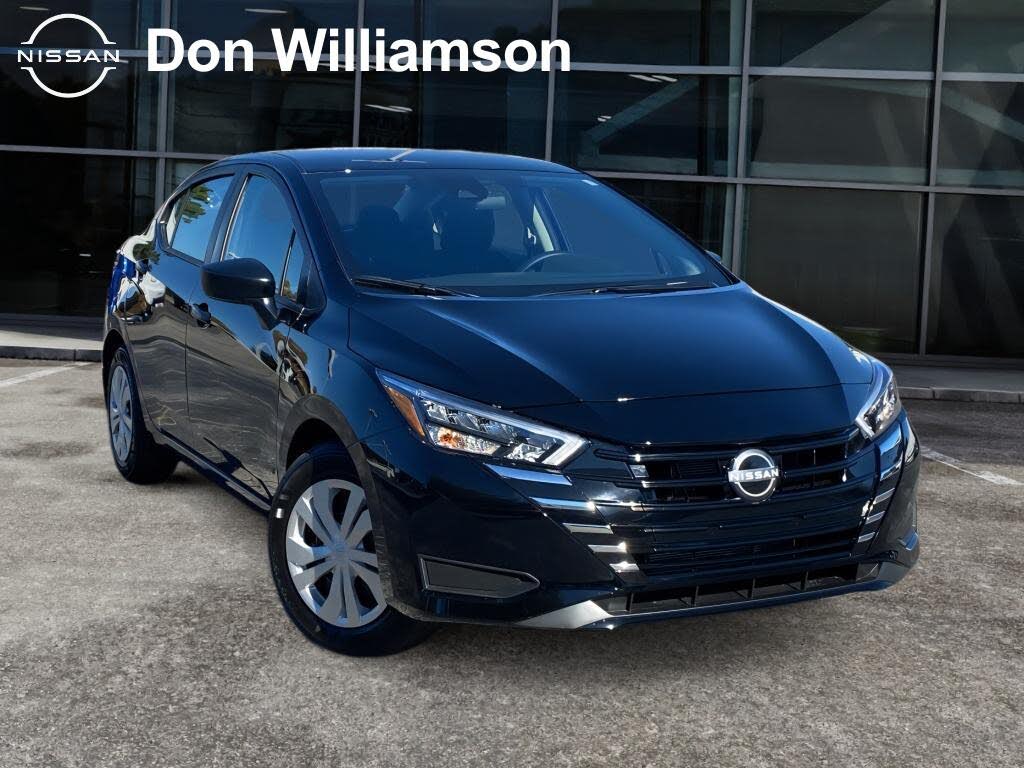 2025 Nissan Versa S FWD
