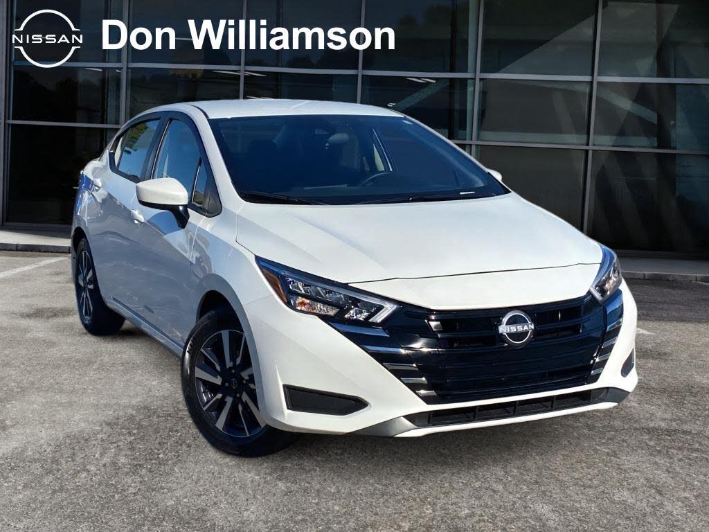 2025 Nissan Versa SV FWD