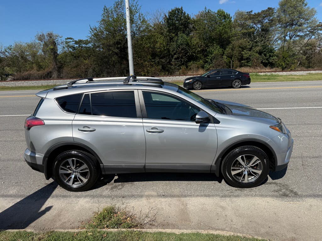 2017 Toyota RAV4 XLE AWD