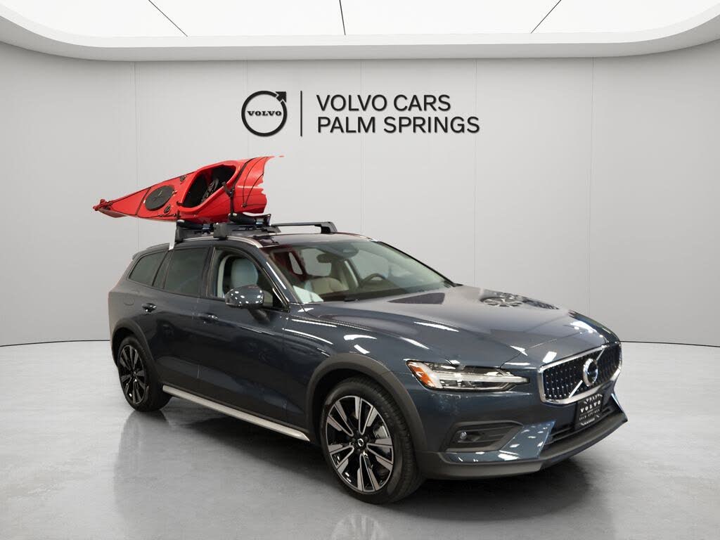2025 Volvo V60 Cross Country B5 Ultra AWD