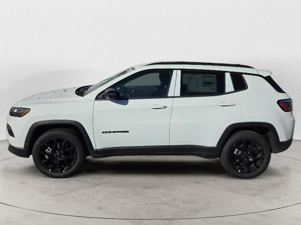 2026 Jeep Compass Latitude Altitude 4WD