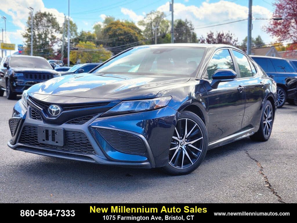 2021 Toyota Camry SE AWD
