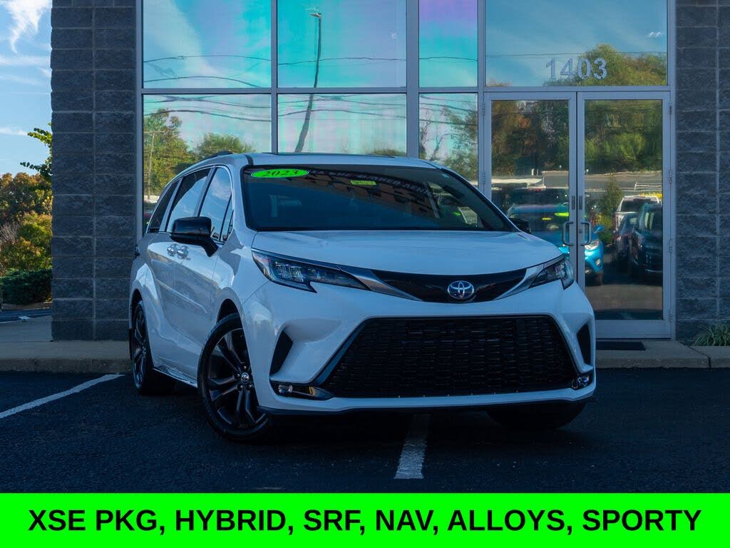 2023 Toyota Sienna XSE 7-Passenger FWD