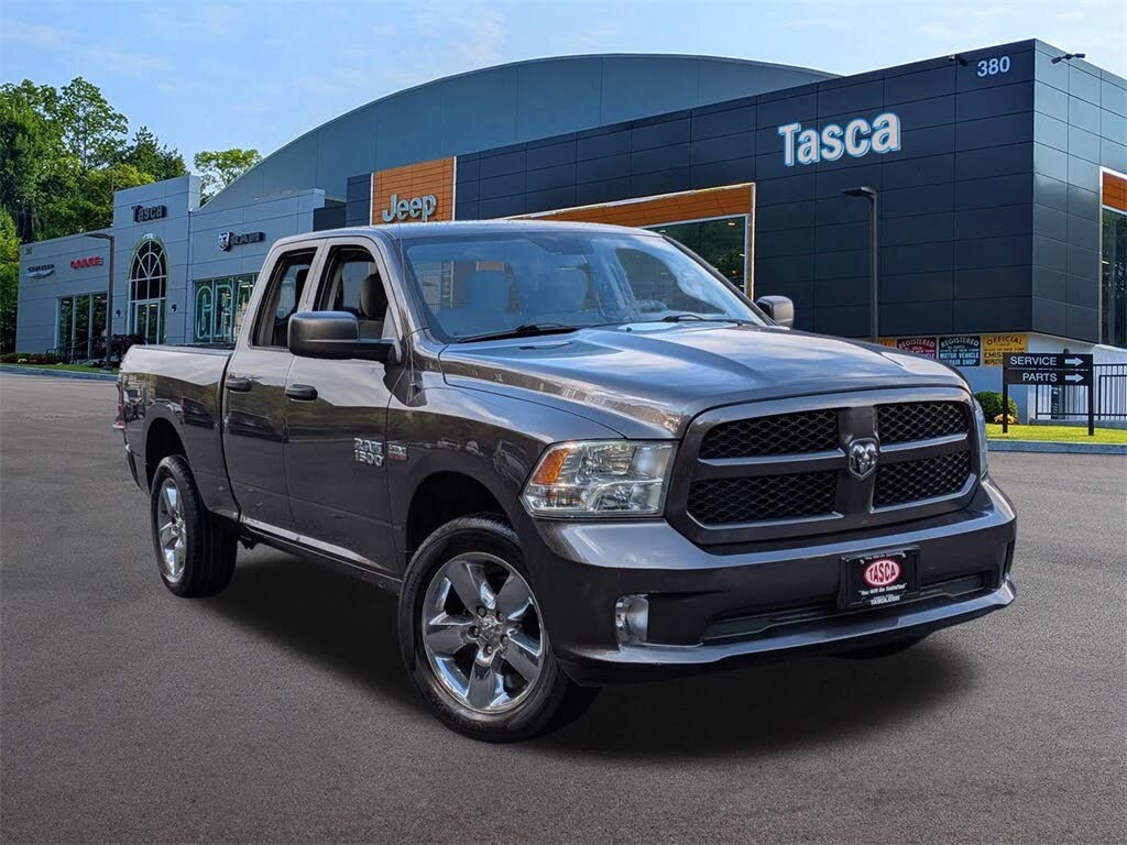 2018 RAM 1500 Express Quad Cab 4WD