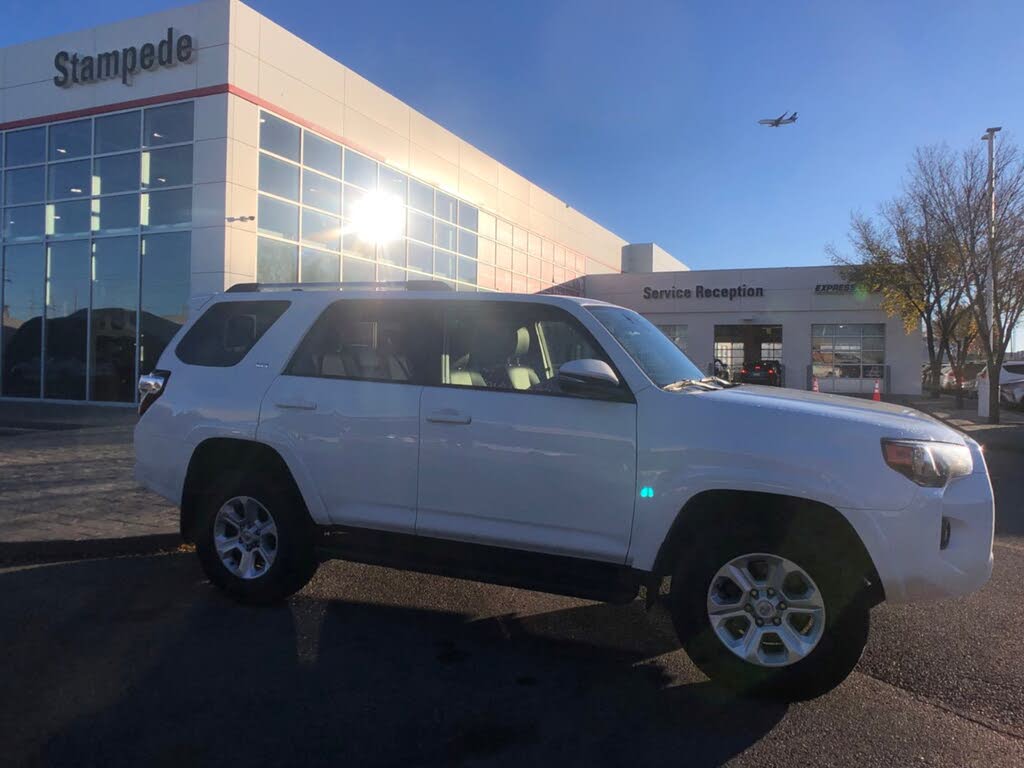 Toyota 4Runner SR5 Premium 4WD 2024
