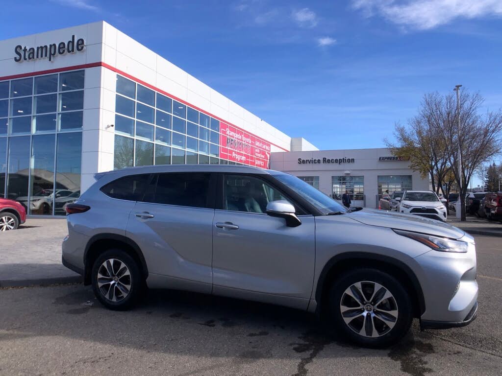 2024 Toyota Highlander XLE AWD