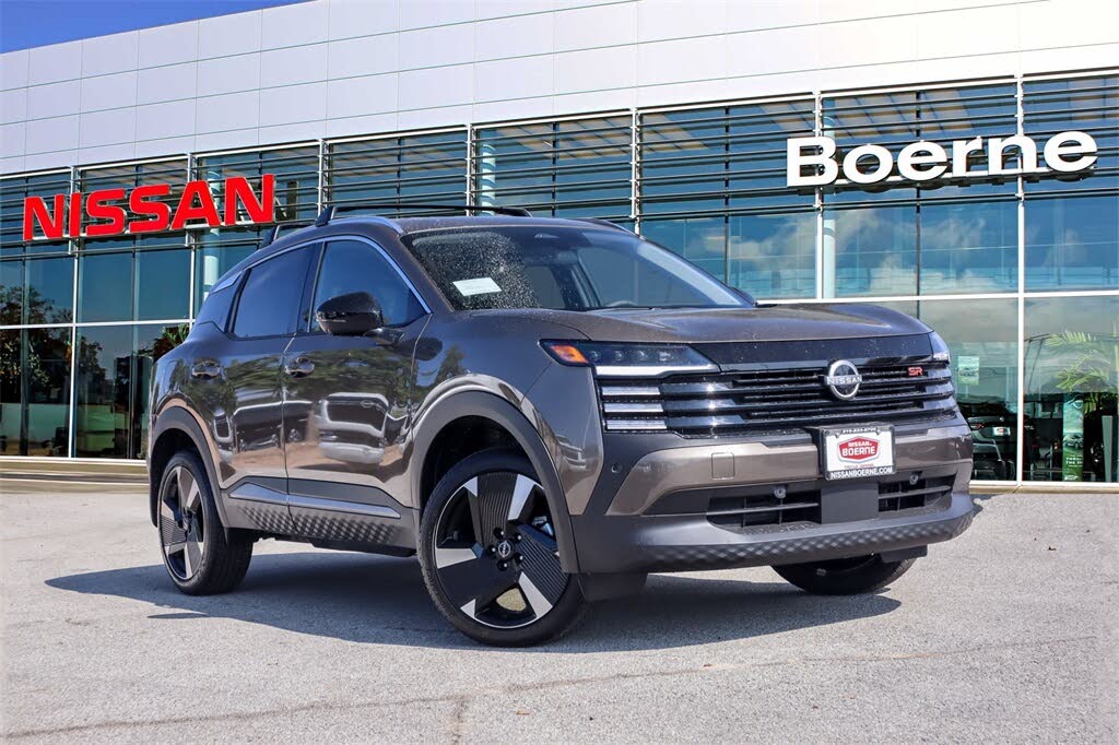 2026 Nissan Kicks SR FWD