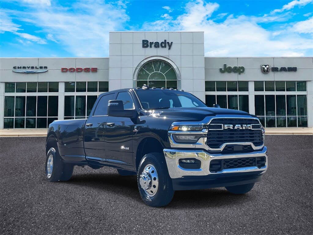 2026 RAM 3500 Big Horn Crew Cab LB DRW 4WD