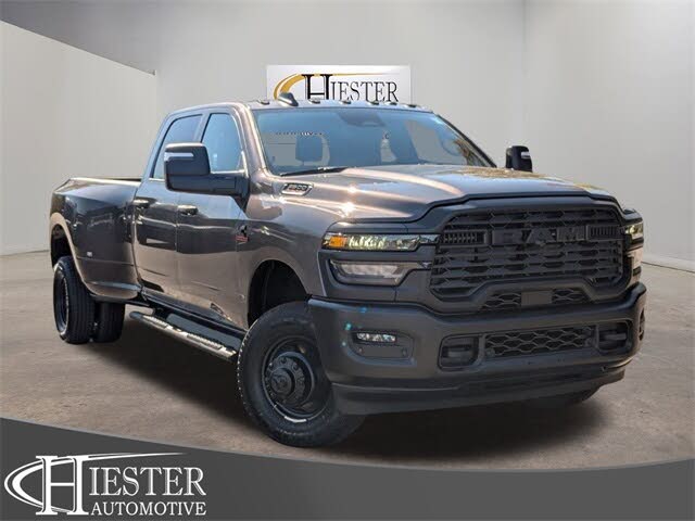2026 RAM 3500 Tradesman Crew Cab LB DRW 4WD