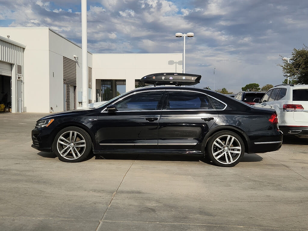 2017 Volkswagen Passat R-Line