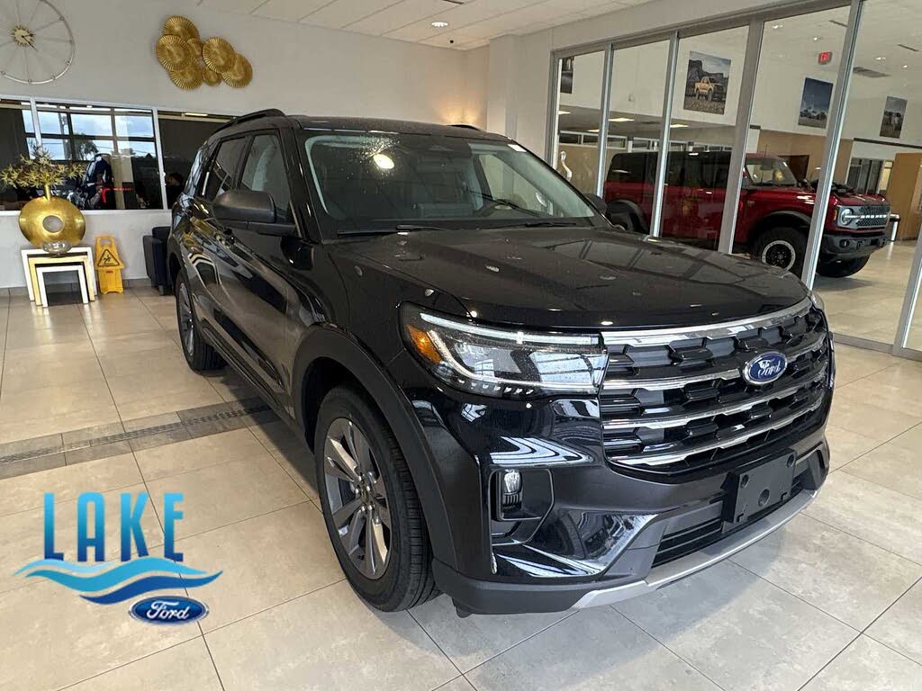 2026 Ford Explorer Active AWD