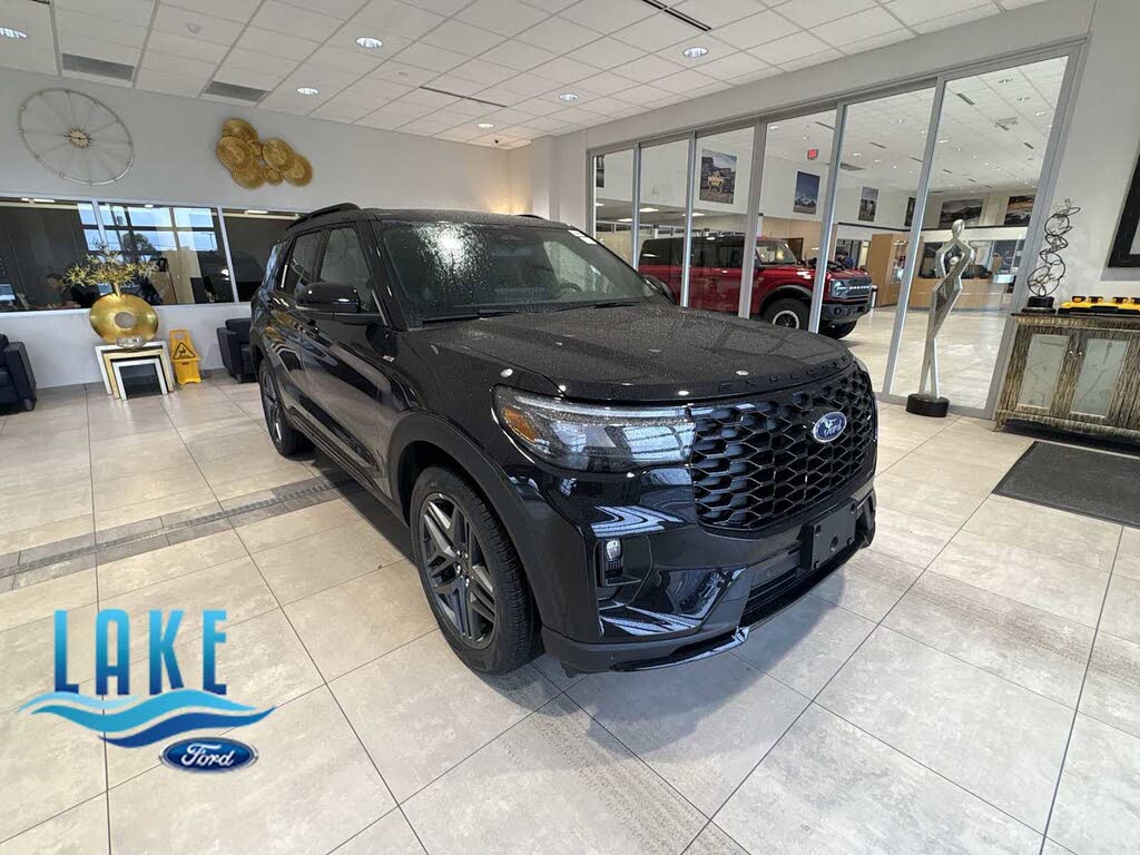 2026 Ford Explorer ST-Line AWD
