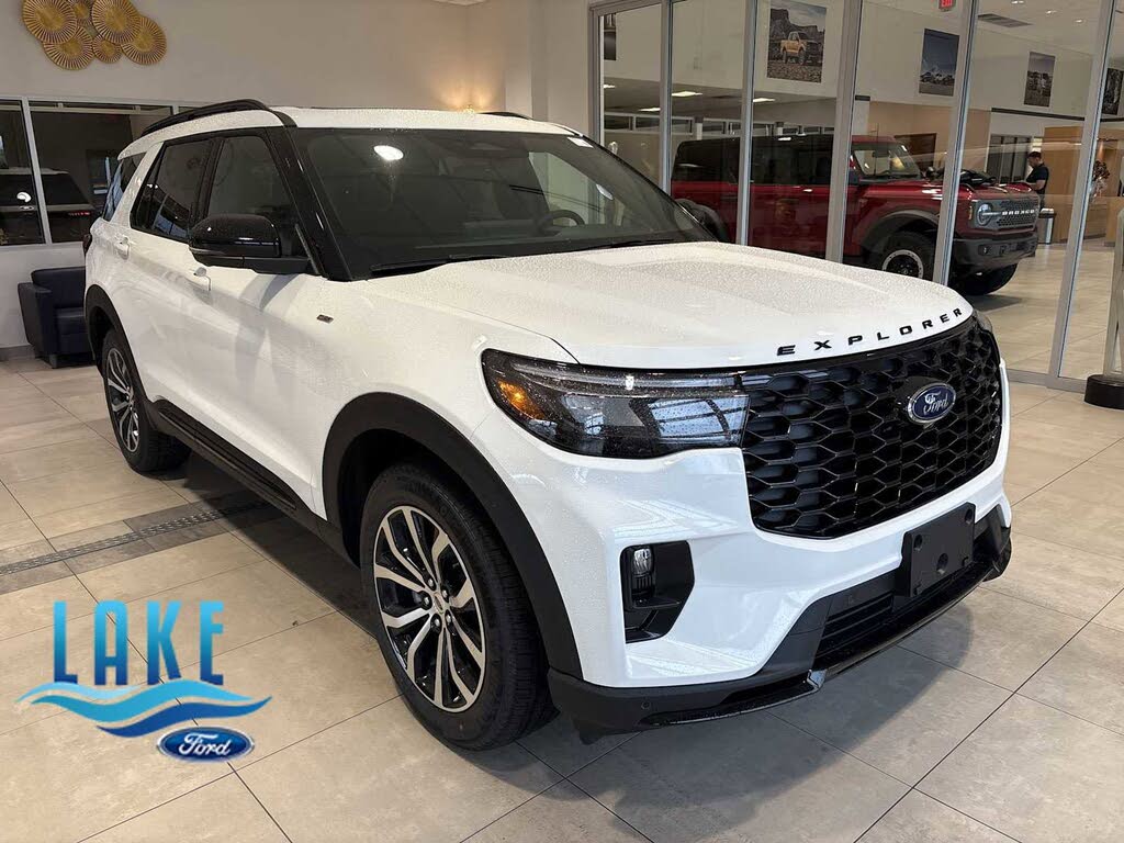 2026 Ford Explorer ST-Line AWD
