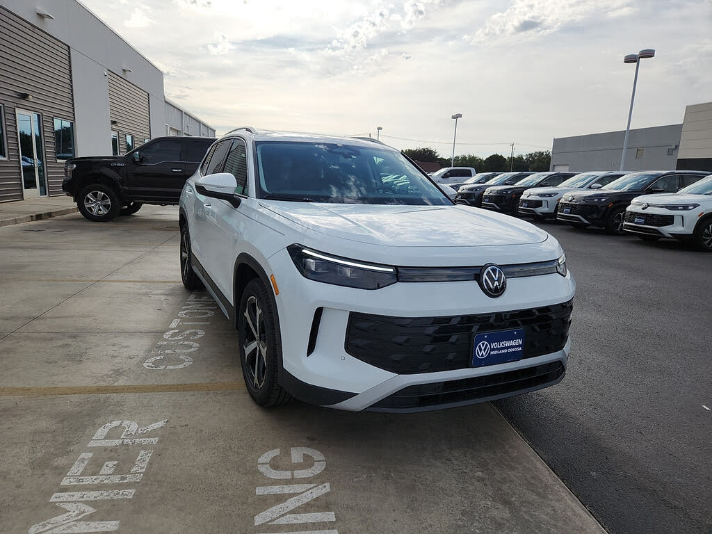 2026 Volkswagen Tiguan SE FWD