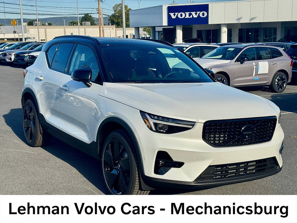 2026 Volvo XC40 B5 Ultra Black Edition AWD