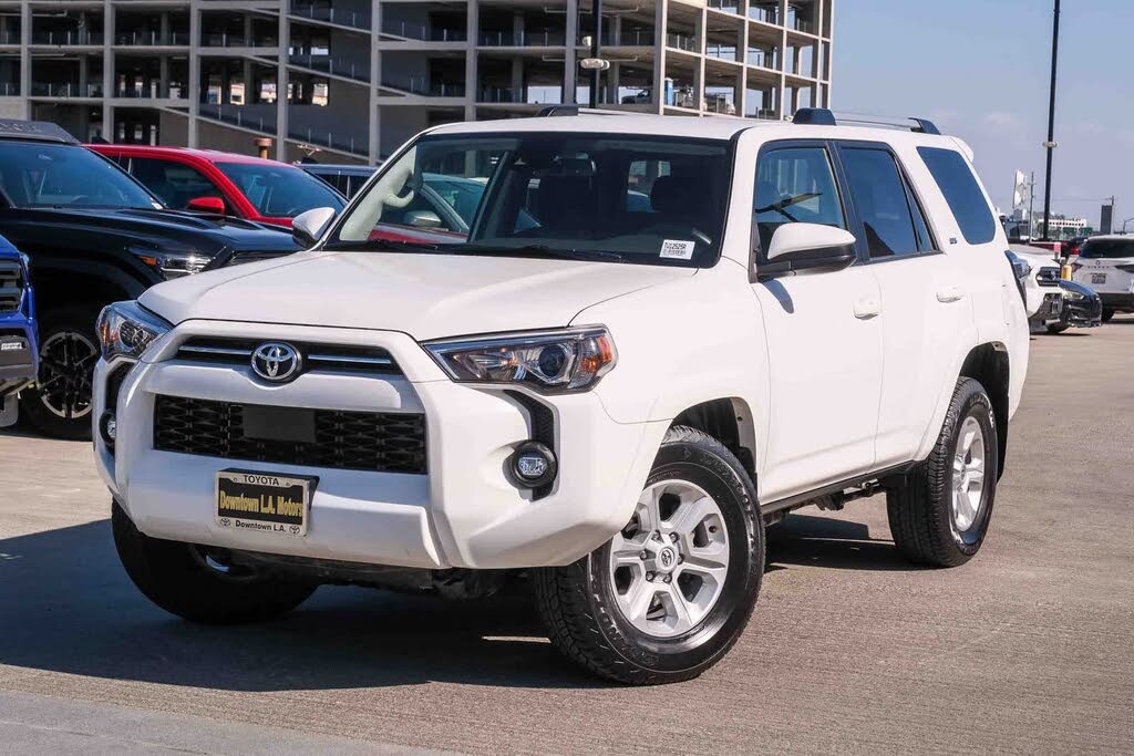 2024 Toyota 4Runner SR5 RWD
