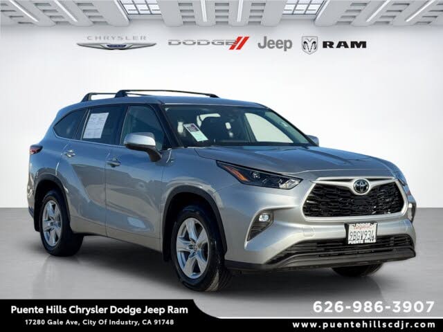 2022 Toyota Highlander LE FWD