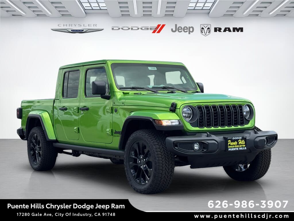 2025 Jeep Gladiator NightHawk Crew Cab 4WD