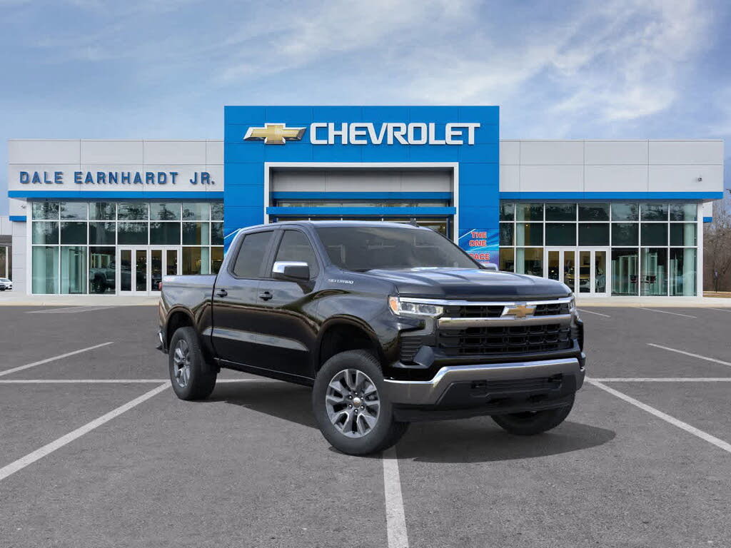2026 Chevrolet Silverado 1500 LT Crew Cab 4WD