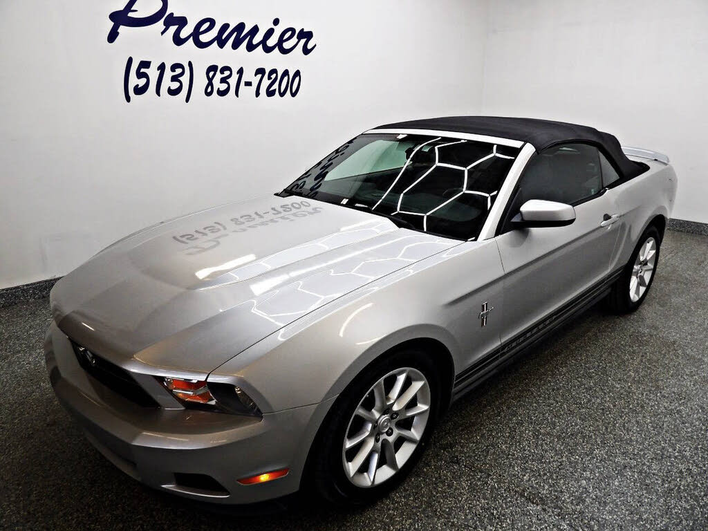 2010 Ford Mustang V6 Premium Convertible RWD