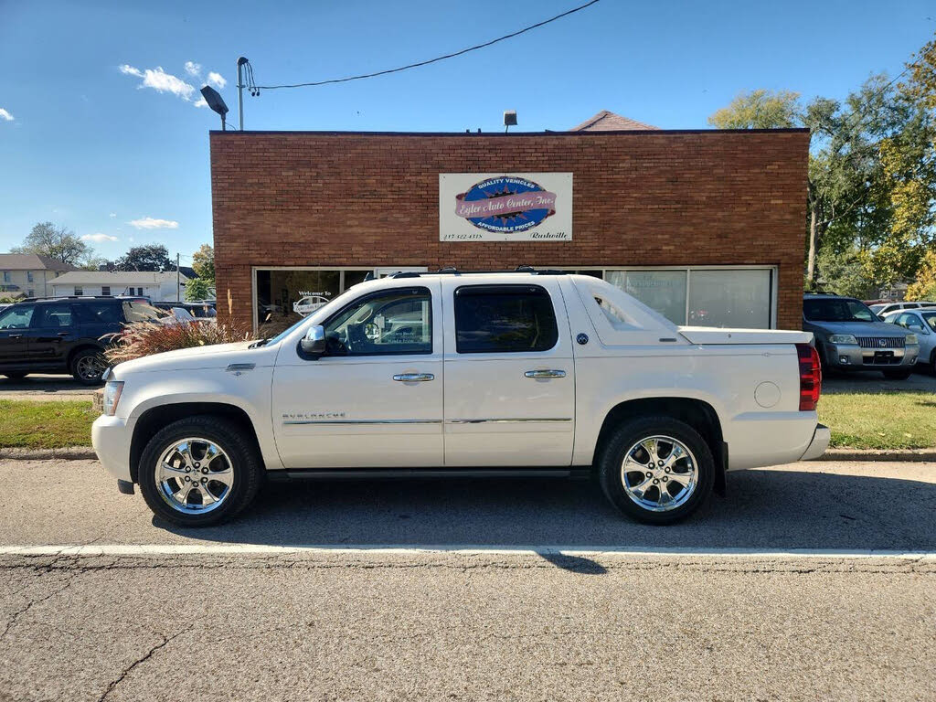 2013 Chevrolet Avalanche LTZ Black Diamond Edition RWD