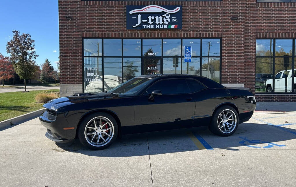 2016 Dodge Challenger R/T Shaker RWD