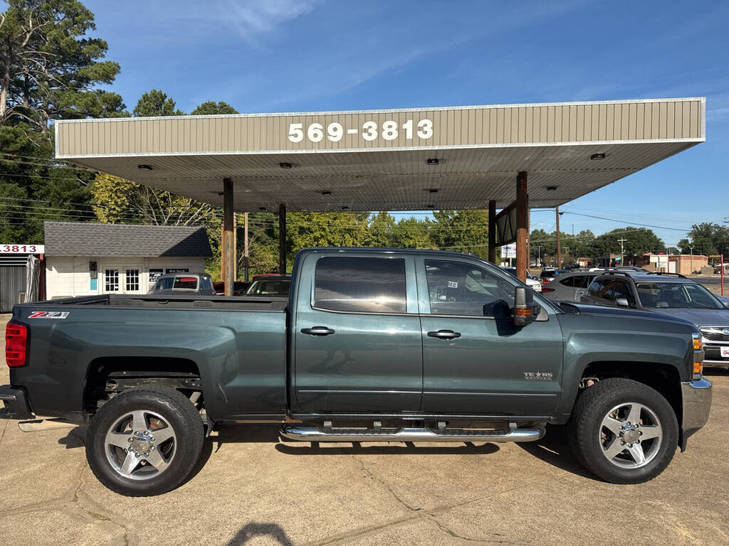 2017 Chevrolet Silverado 2500HD LT Crew Cab 4WD