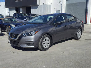 Nissan Versa S FWD