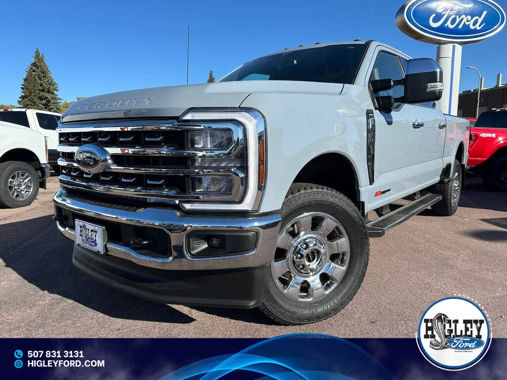 2025 Ford F-350 Super Duty Lariat Crew Cab 4WD