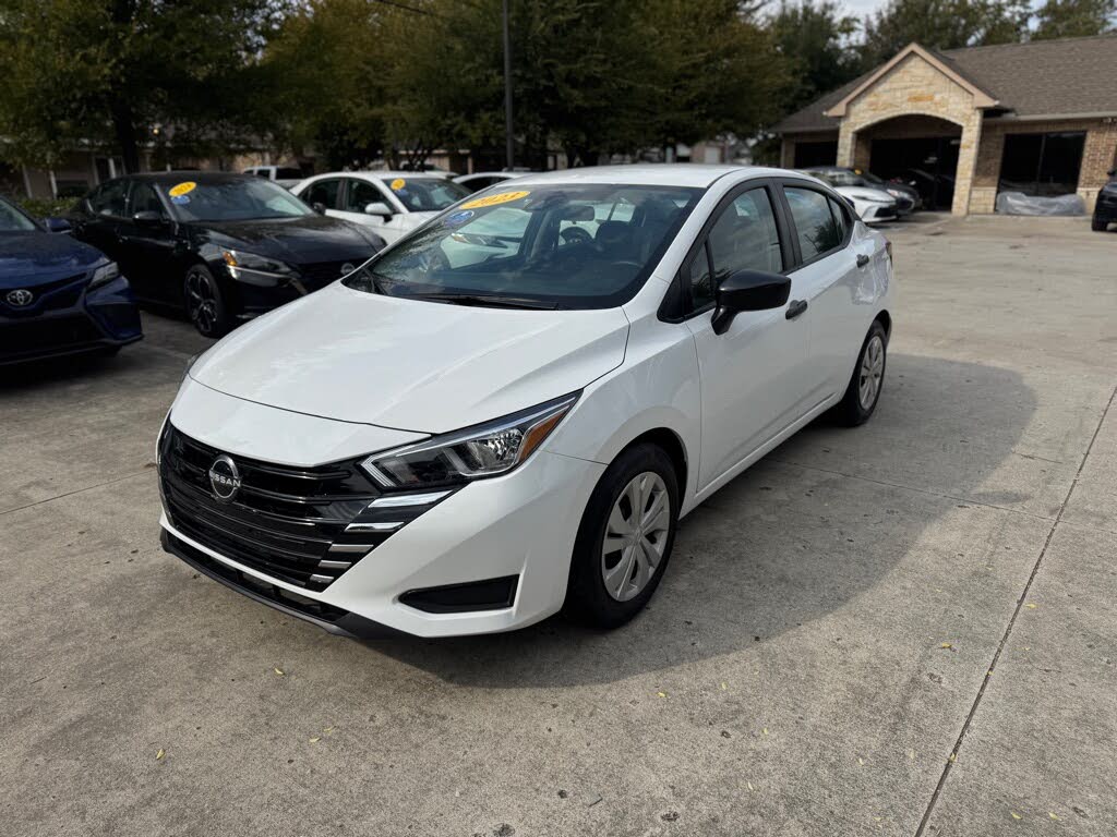 2023 Nissan Versa S FWD