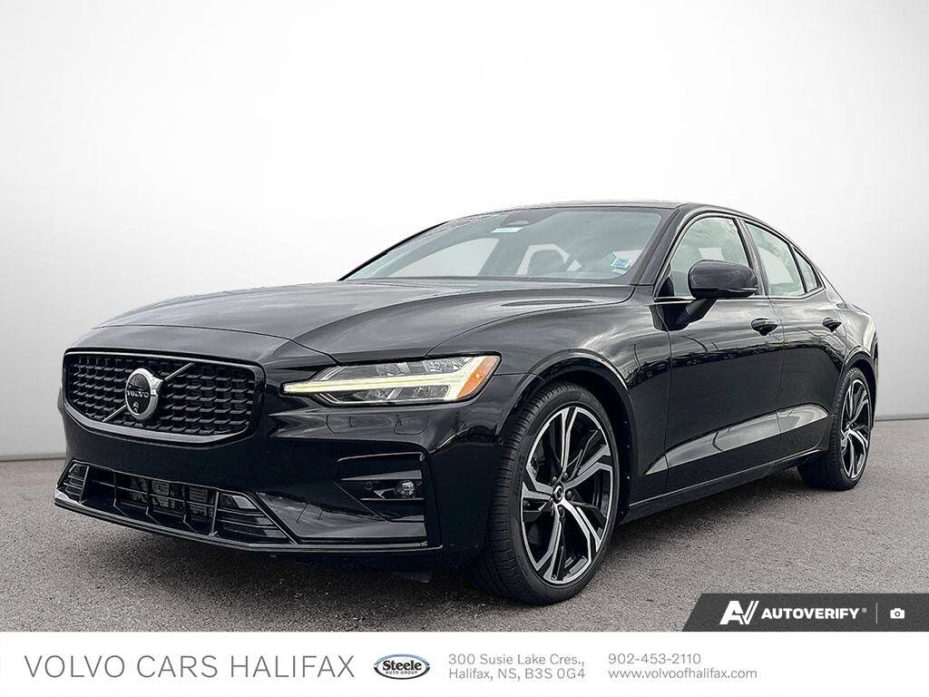 Volvo S60 B5 Plus Dark Theme AWD 2024
